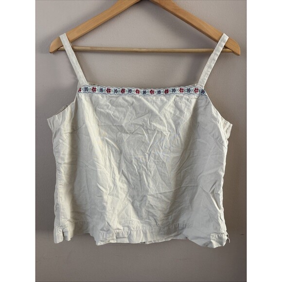 Gap Tops - GAP Women’s Beige Floral Embroidered Tank Top Size Large Sleeveless Blouse